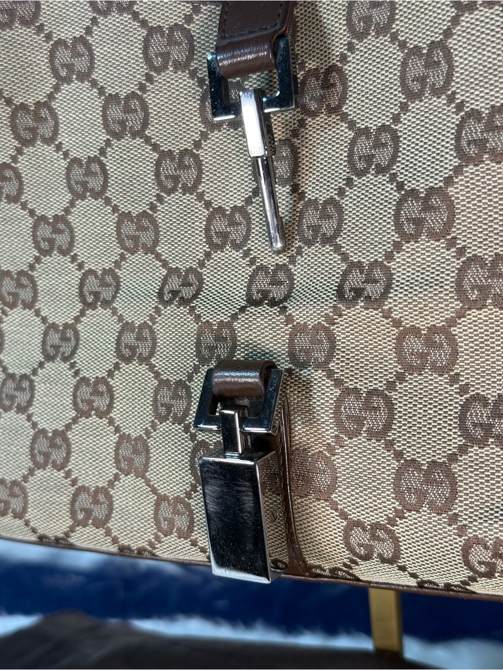 Gucci Beige Brown GG Canvas Shoulder Bag with Dark Brown Leather Trim - Picture 2 of 8